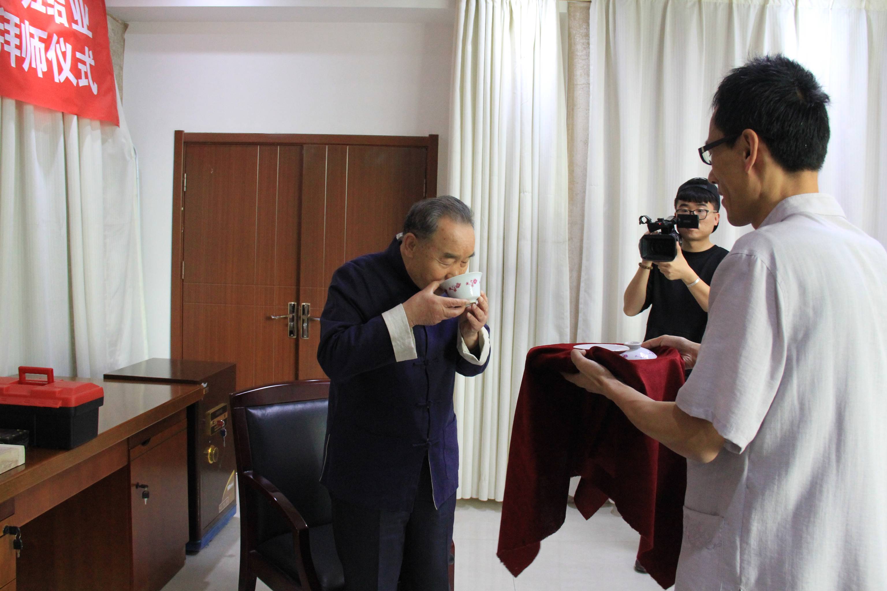 1506755960427348.jpg image003.jpg