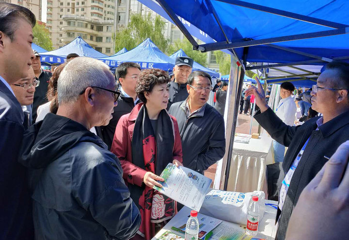 1558319975117571.jpg 甘肃省政府副省长何伟亲临现场.jpg