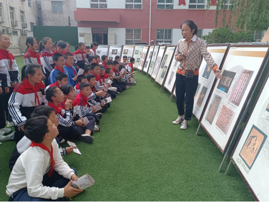 秦安县博物馆开展“温情五月·感恩母爱”母亲节主题社教活动236.png 秦安县博物馆开展“温情五月·感恩母爱”母亲节主题社教活动236.png