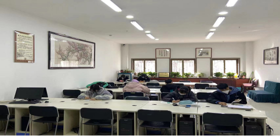 张家川春节假期前来图书馆的读者络绎不绝397.png 张家川春节假期前来图书馆的读者络绎不绝397.png