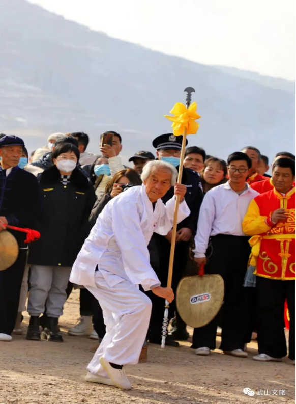 武山县举办三堡九湾民俗展演活动376.png 武山县举办三堡九湾民俗展演活动376.png