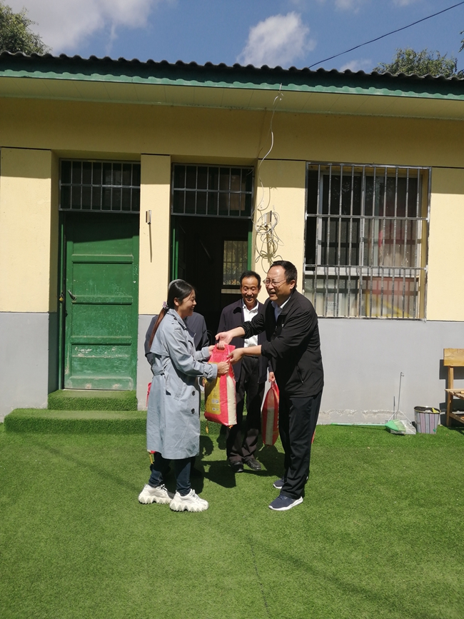 f3010e002c8e099a7c641ab6d5f0f0b.jpg f3010e002c8e099a7c641ab6d5f0f0b.jpg