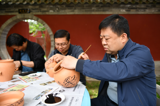 天水市博物馆5·18国际博物馆日系列活动之四——“巧手制陶 追溯文明”社教活动472.png