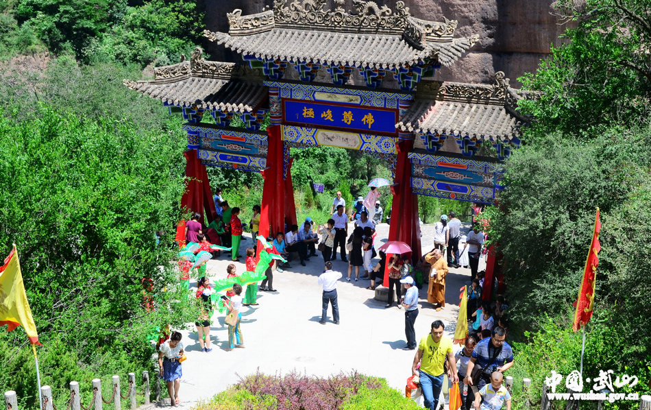 1535598440113935.jpg IMG448a5b4f79df48550381345.jpg