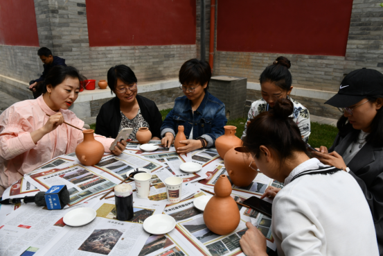 天水市博物馆5·18国际博物馆日系列活动之四——“巧手制陶 追溯文明”社教活动467.png 天水市博物馆5·18国际博物馆日系列活动之四——“巧手制陶 追溯文明”社教活动467.png