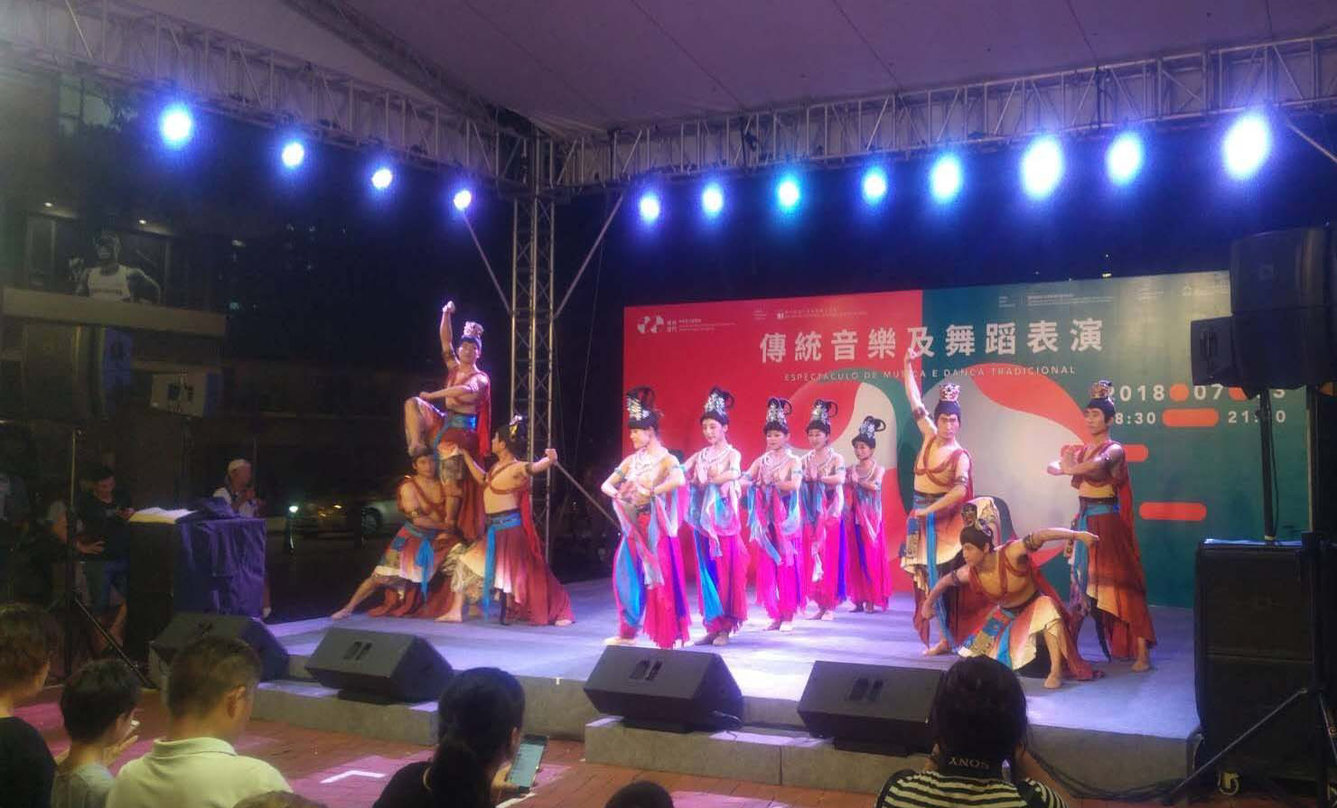 1530666817825134.jpg 1807040816899ceff5325c66df.jpg