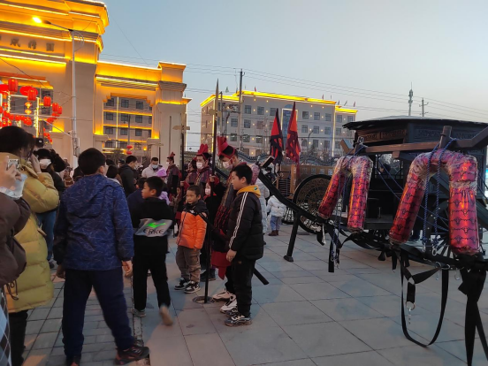 行走的马家塬战国出土复原马车343.png 行走的马家塬战国出土复原马车343.png