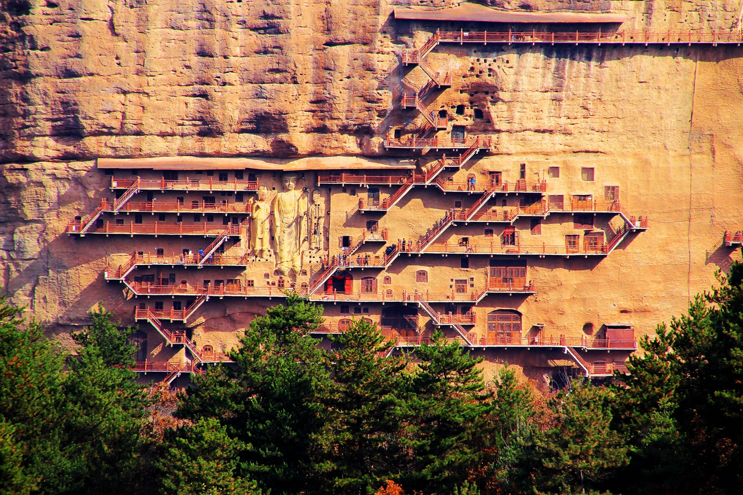 1586314962188221.jpg 张涛《绝壁佛国——麦积山》_副本.jpg