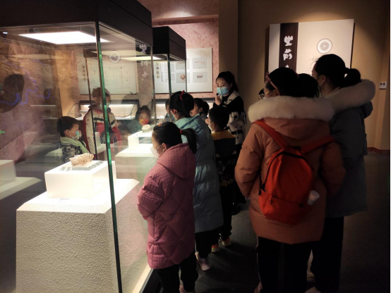 麦积区博物馆开展花灯制作主题社会教育活动731.png 麦积区博物馆开展花灯制作主题社会教育活动731.png