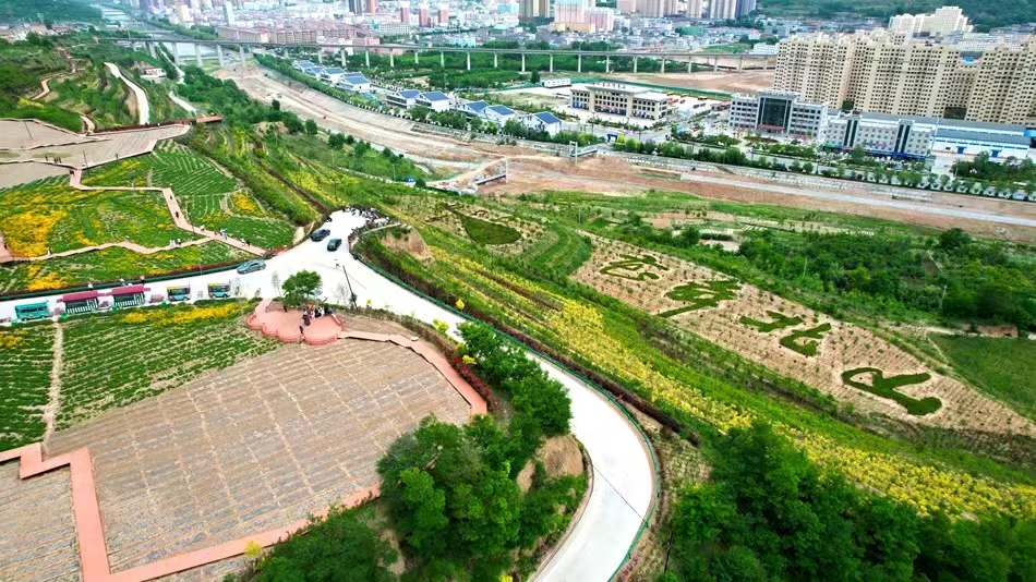 2北山生态景区1.jpg 2北山生态景区1.jpg