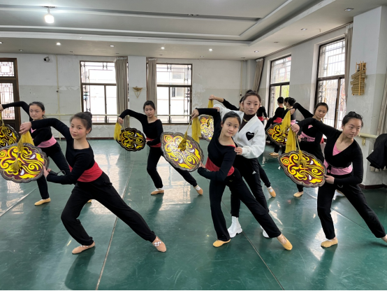 《一画开天》排练简报349.png 《一画开天》排练简报349.png