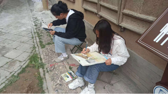 天水民俗博物馆组织天水师范学院学生开展美术研学活动2.png 天水民俗博物馆组织天水师范学院学生开展美术研学活动2.png