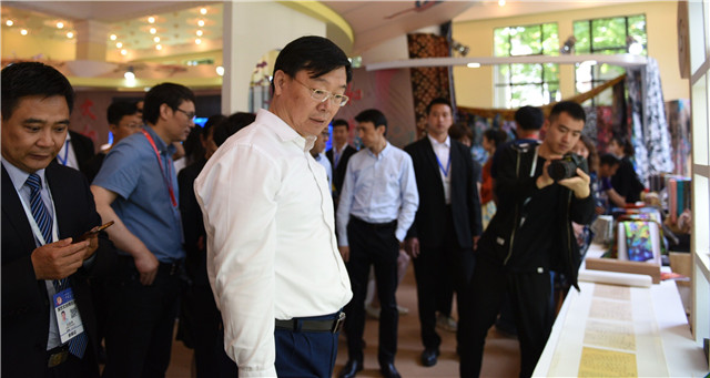 1559524010134022.jpg 03084341o34w.jpg