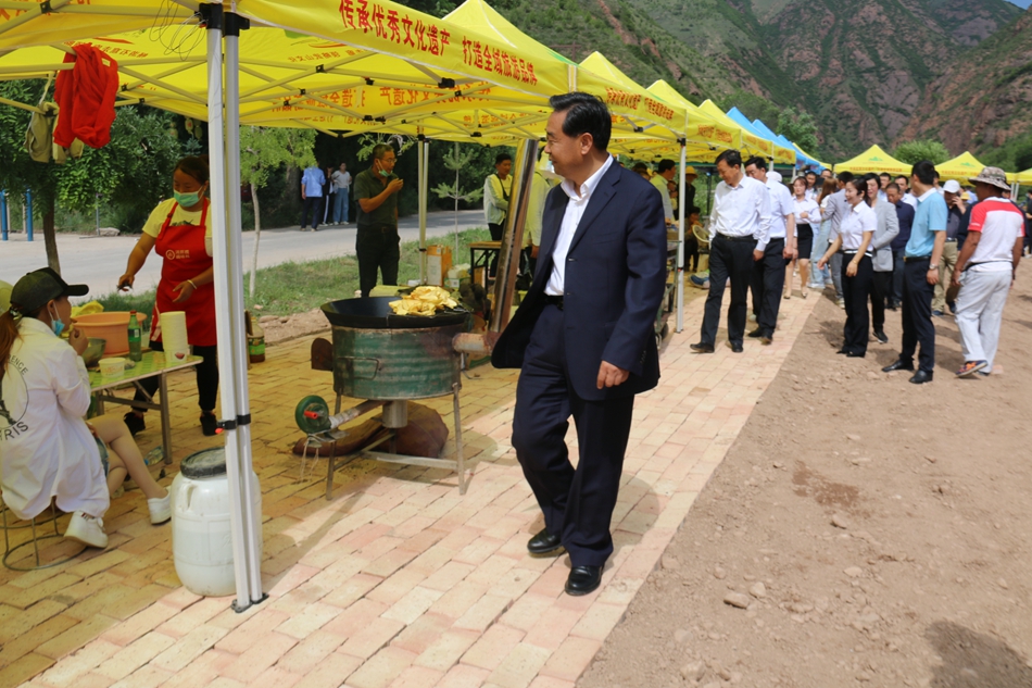 1593330686753271.jpg IMG_5895.JPG