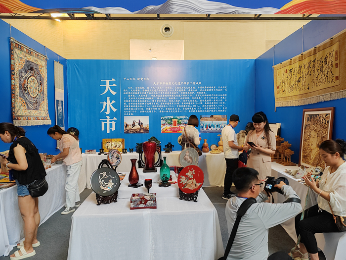 图片2.jpg 图片2.jpg