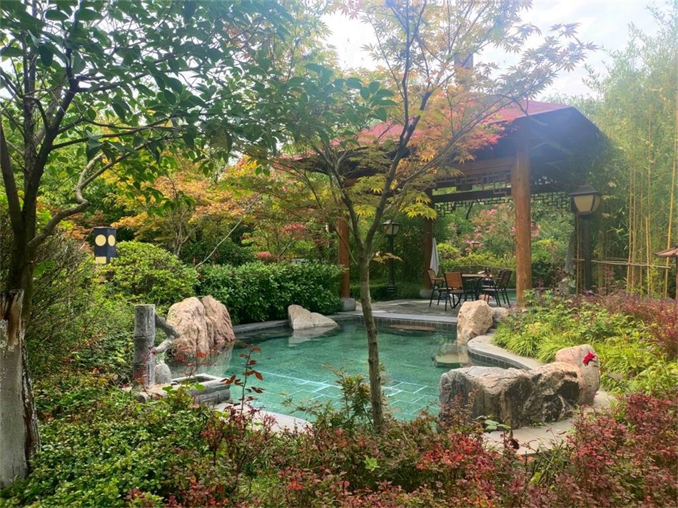 麦积山温泉8.jpg 麦积山温泉8.jpg