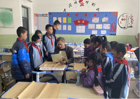 文化艺术进校园 走进山丹中小40.png 文化艺术进校园 走进山丹中小40.png