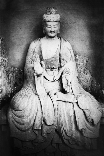 1560995914337541.jpg 麦积山44号窟主佛像.jpg