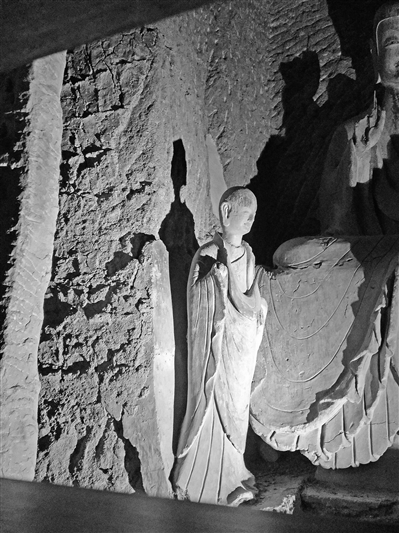 1560995924878622.jpg 麦积山第133号窟的“小沙弥”造像.jpg