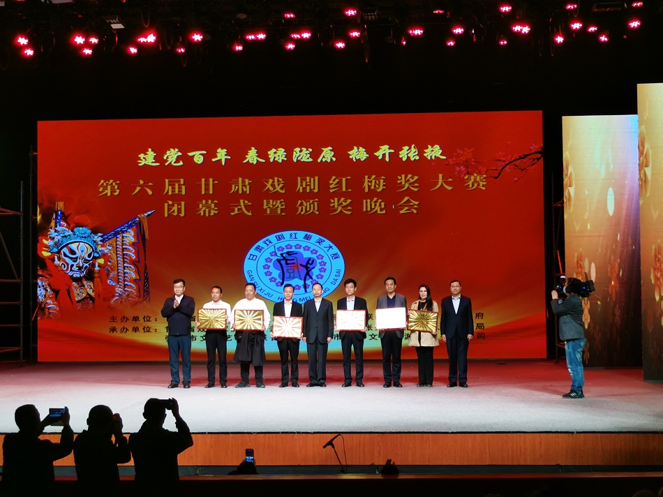 b0b628ea53227affceccb33eca9187e.jpg b0b628ea53227affceccb33eca9187e.jpg