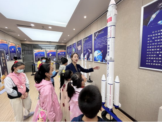 天水市博物馆科普周系列活动之——航天精神激励青年逐梦“星辰大海”534.png 天水市博物馆科普周系列活动之——航天精神激励青年逐梦“星辰大海”534.png