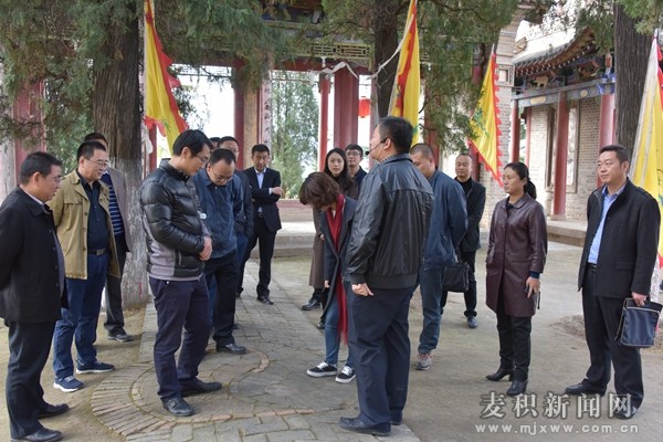 1510024517633040.jpg 216901004.jpg