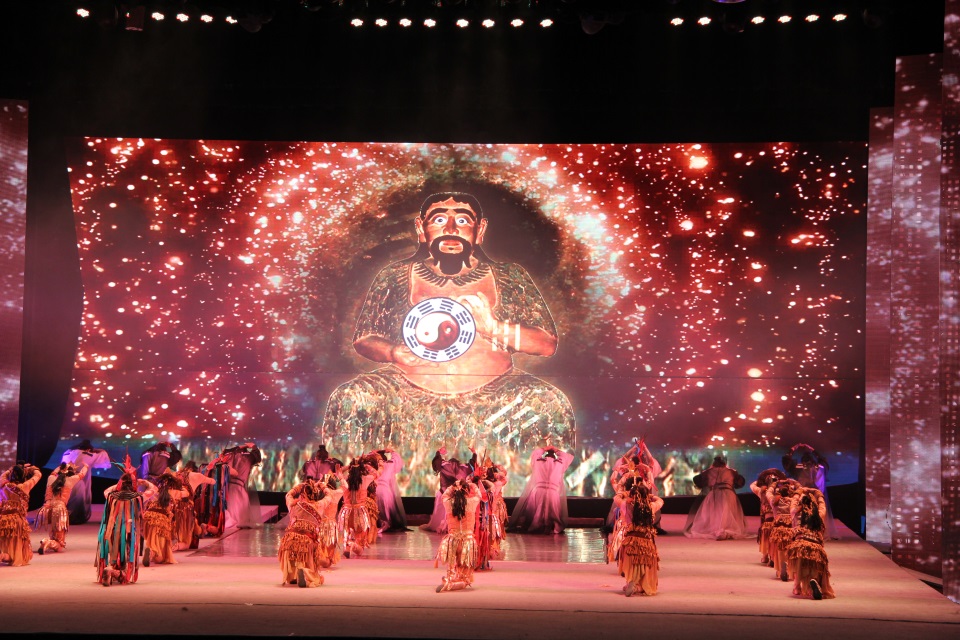 1582276148541727.jpg 《一画开天》选.jpg