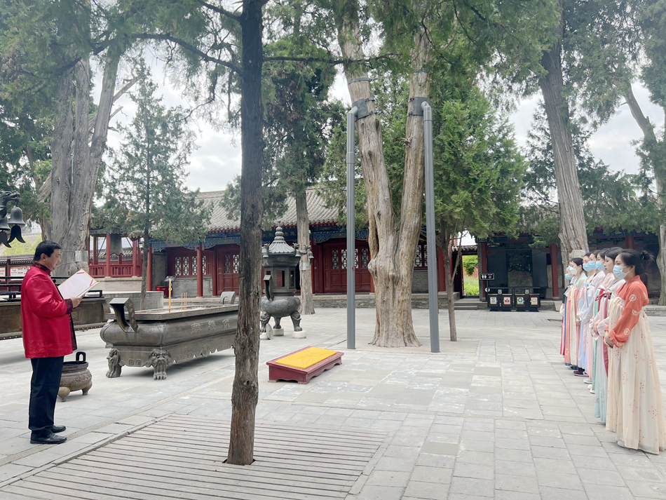 线上直播2.jpg 线上直播2.jpg