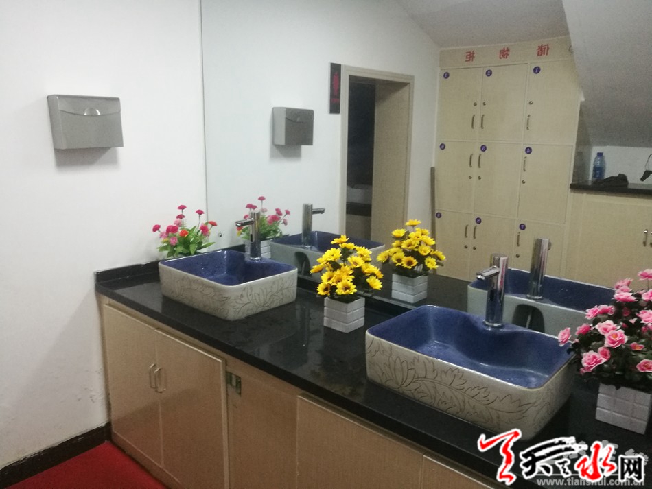 1513580619780338.jpg 3.jpg