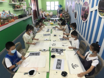 天水市博物馆2022年暑期研学活动之——镌拓书法延血脉 楮墨流彩共成长741.png