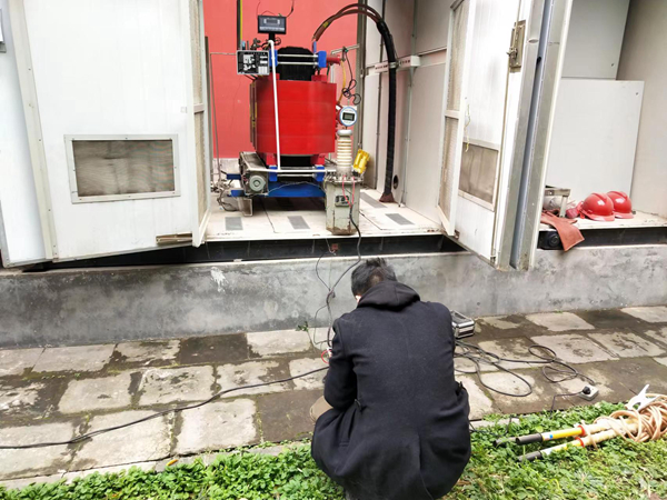 5 630KVA变压器做耐压试验.jpg 5 630KVA变压器做耐压试验.jpg