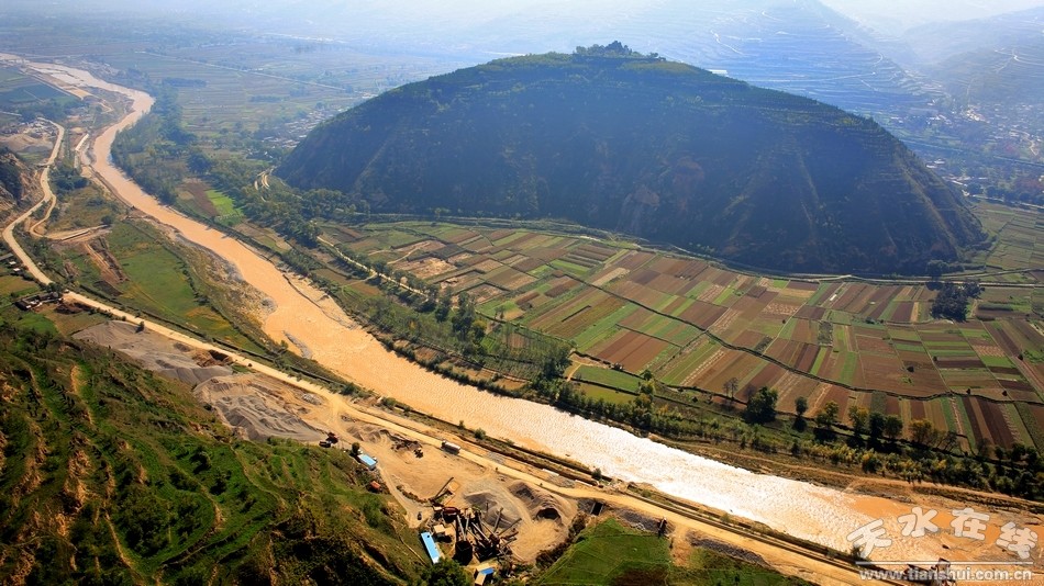 1560485286286032.jpg 1410211925551b5cac0108519b.jpg