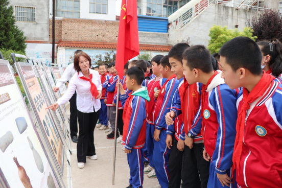 张家川县博物馆开展“勿忘国耻 缅怀英烈 重温历史”“九一八”诗歌朗诵主题社教活动653.png