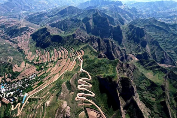 抓项目 强基础 优化旅游大环境——武山县创建全域旅游侧记二1850.png