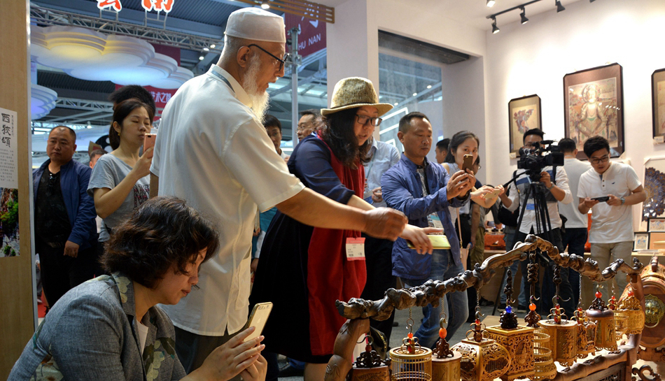 1526263225318779.jpg IMG448a5b4f79df4762204841.jpg