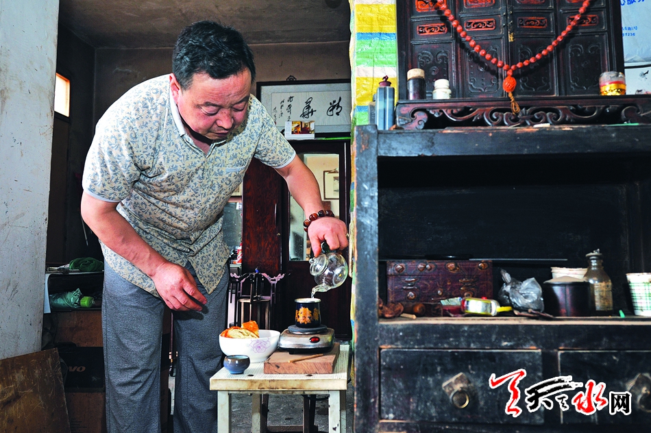 1506050291123931.jpg 4每天清早喝一顿罐罐茶,干一天活都不累.jpg