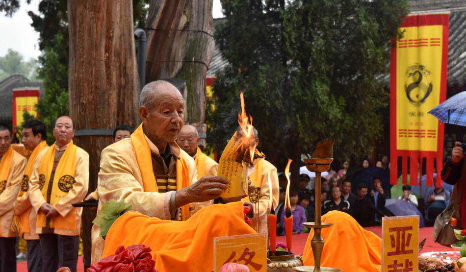 1535430940950055.jpg 17090915073a441475fc5f945c 拷贝.jpg