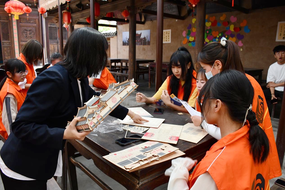 图片2.jpg 图片2.jpg