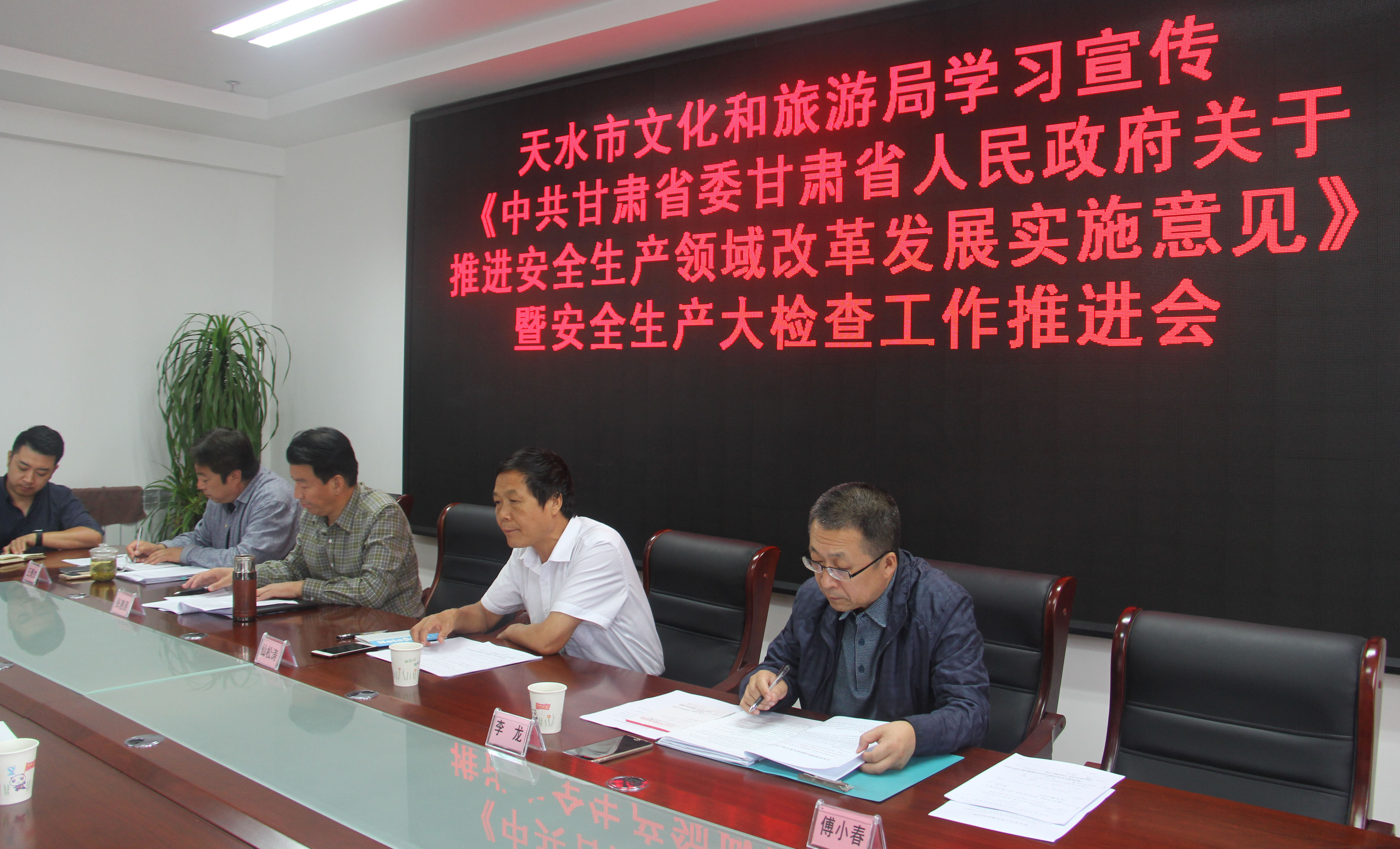 1504681595679256.jpg IMG_2931.JPG