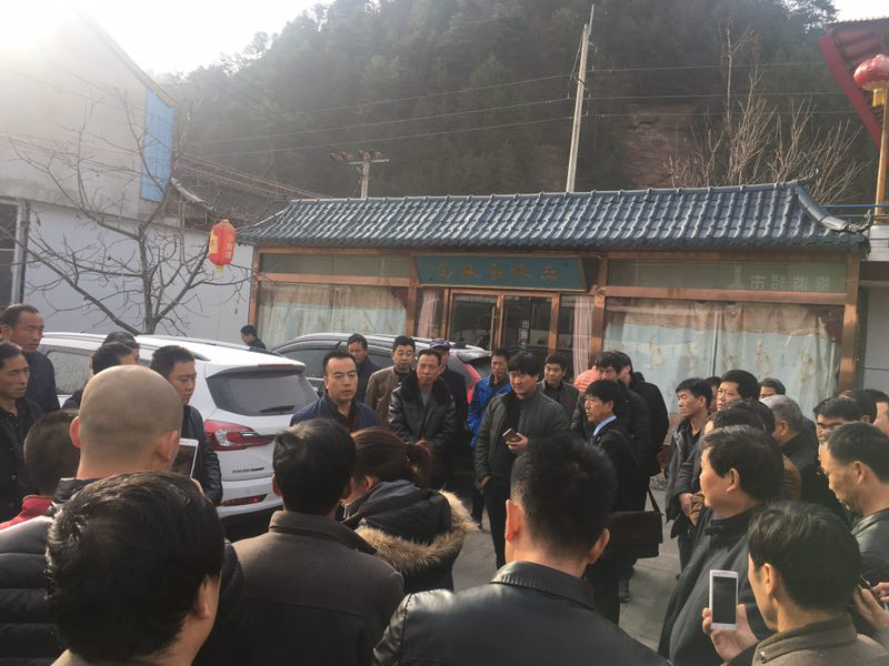 1511506356934392.png 图片2.png