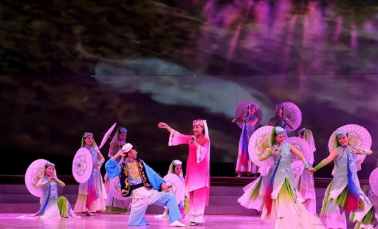 不负人见美景 畅游丝路关山1046.png 不负人见美景 畅游丝路关山1046.png